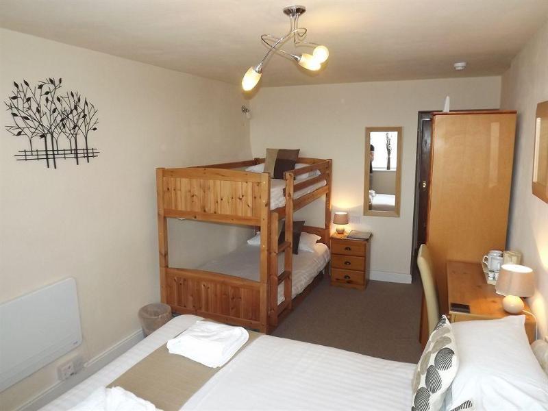 Balmoral Guest House ブラックプール エクステリア 写真