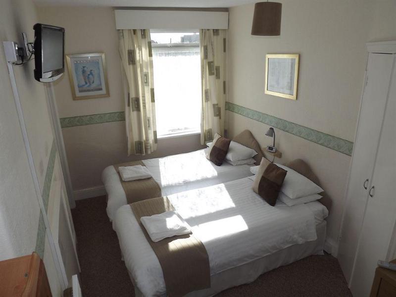 Balmoral Guest House ブラックプール エクステリア 写真