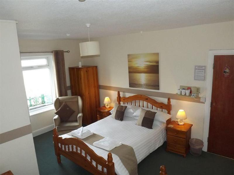 Balmoral Guest House ブラックプール エクステリア 写真