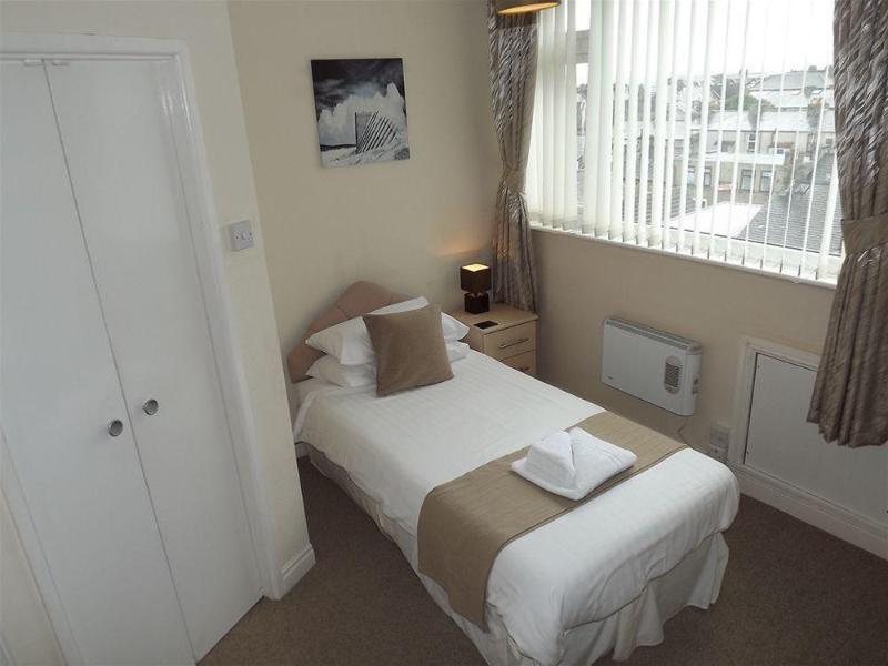 Balmoral Guest House ブラックプール エクステリア 写真