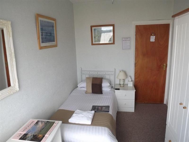 Balmoral Guest House ブラックプール エクステリア 写真